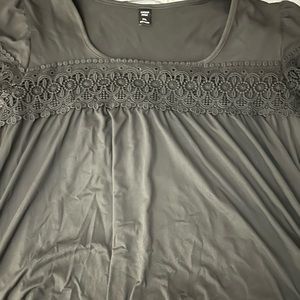 Black SHEIN top with lace cap sleeves and trim. Size 2XL